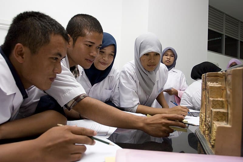 Day Porter Services for Educational Institutions